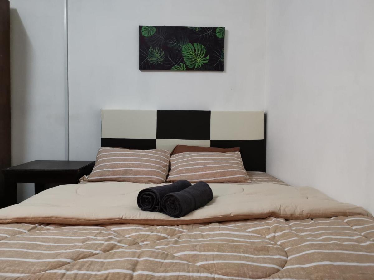Sri Makmur Pontian Homestay Pontian Besar Exterior photo